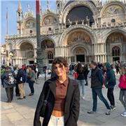 Ragazza di 17 anni per ripetizioni